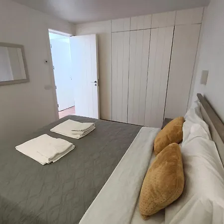Deluxe 2 Terraces River&marina View Flat *